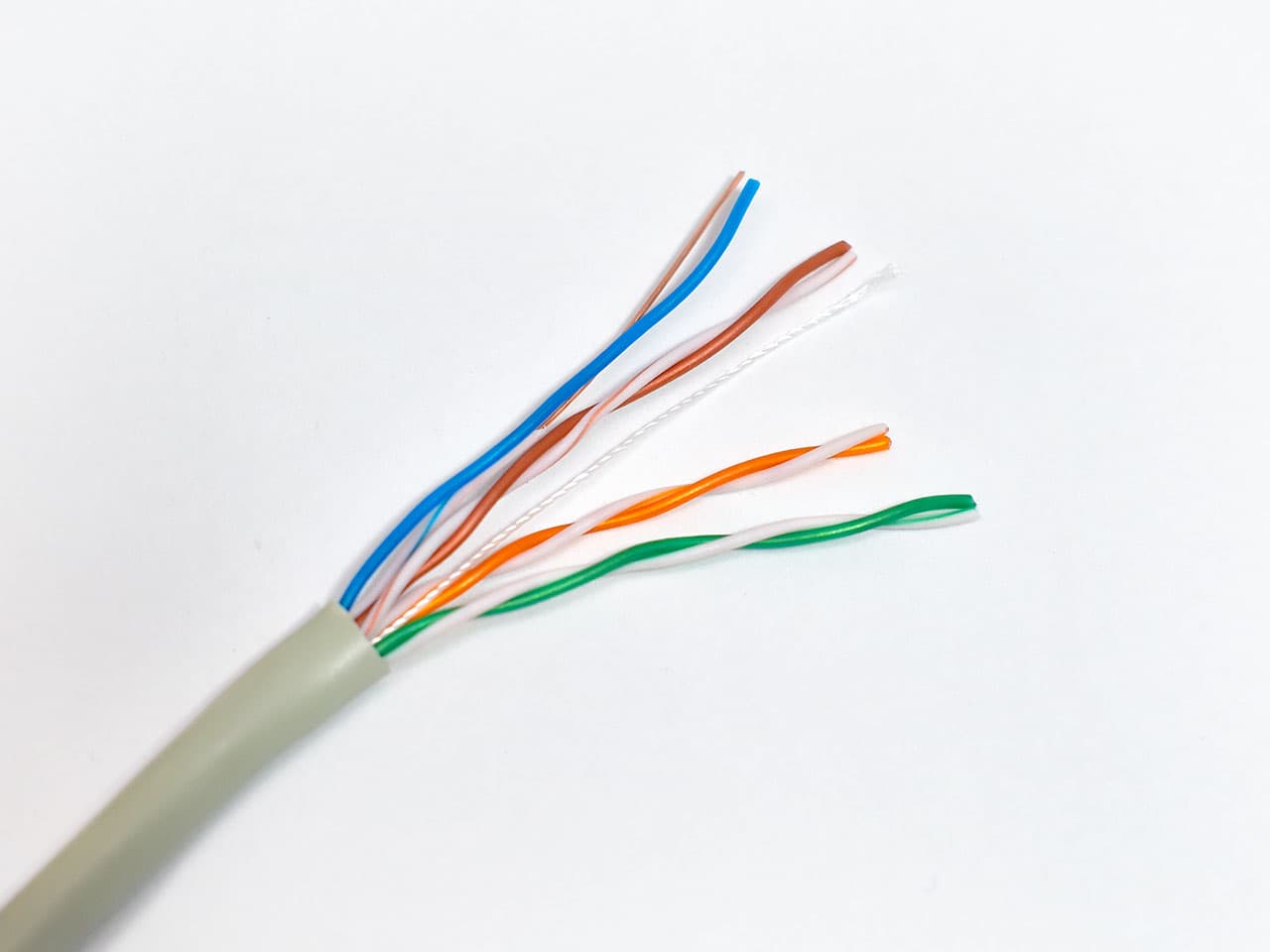 Cable UTP interior Cat5e x metro - Imagen 1